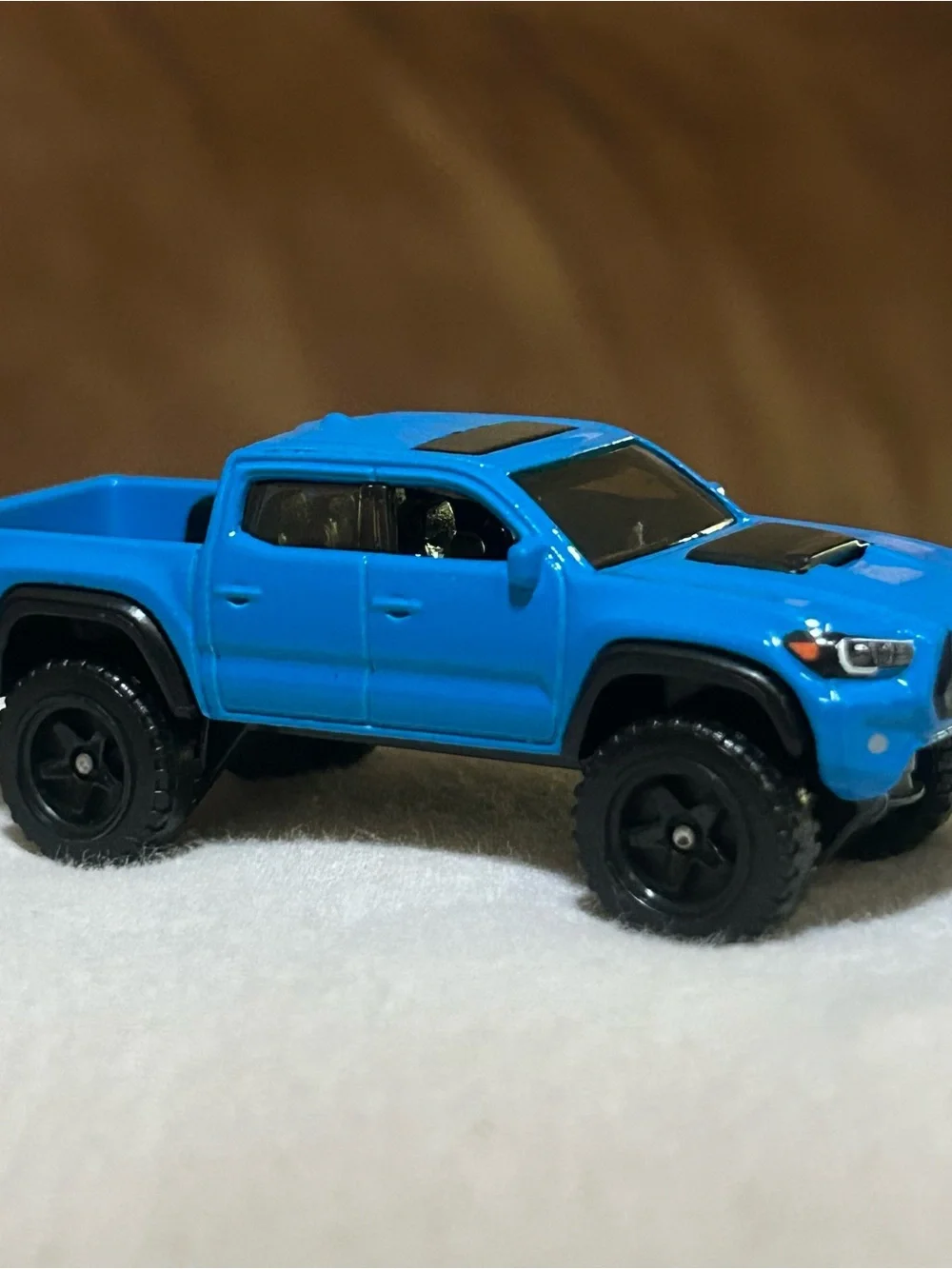 Hot Wheels '20 Toyota Tacoma Blue 2022 Mainline HW Hot Trucks